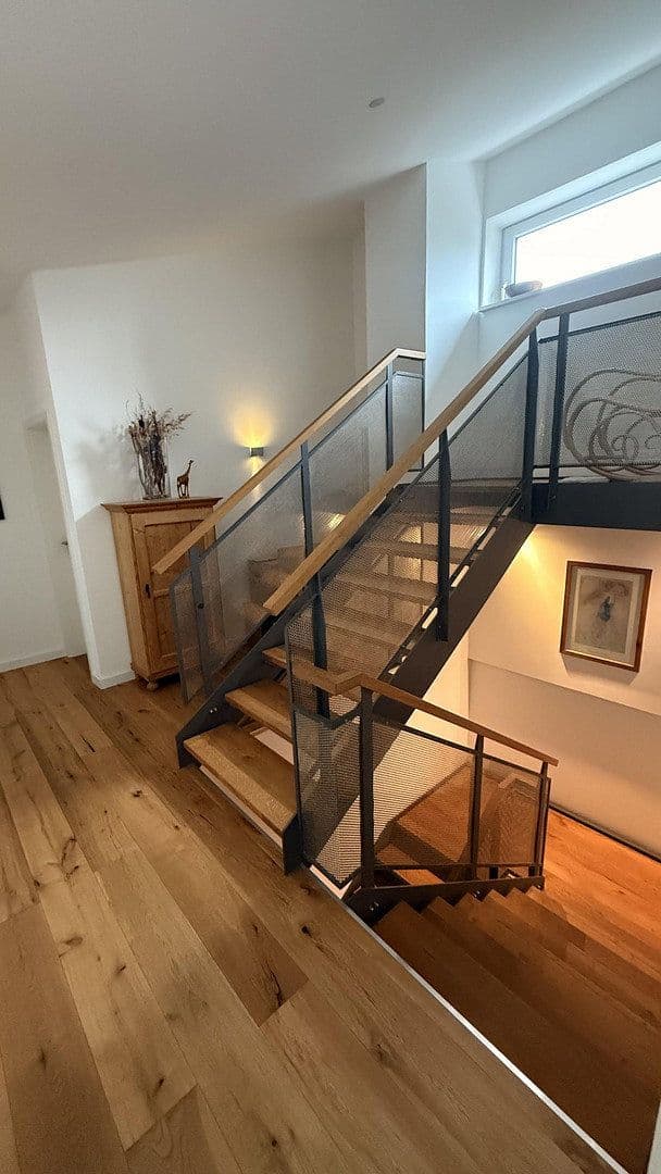 Pronájem domu 200 m², pozemek 1.333 m², Seevetal, Dolní Sasko Pronájem domu 200 m², pozemek 1.333 m², Seevetal, Dolní Sasko