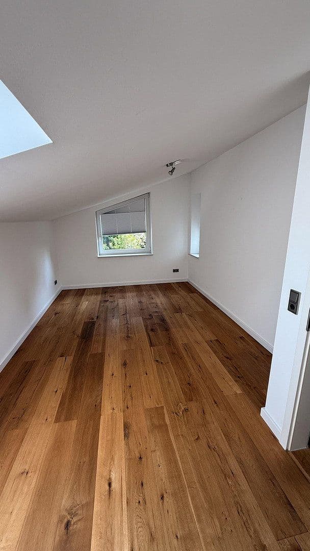 Pronájem domu 200 m², pozemek 1.333 m², Seevetal, Dolní Sasko Pronájem domu 200 m², pozemek 1.333 m², Seevetal, Dolní Sasko