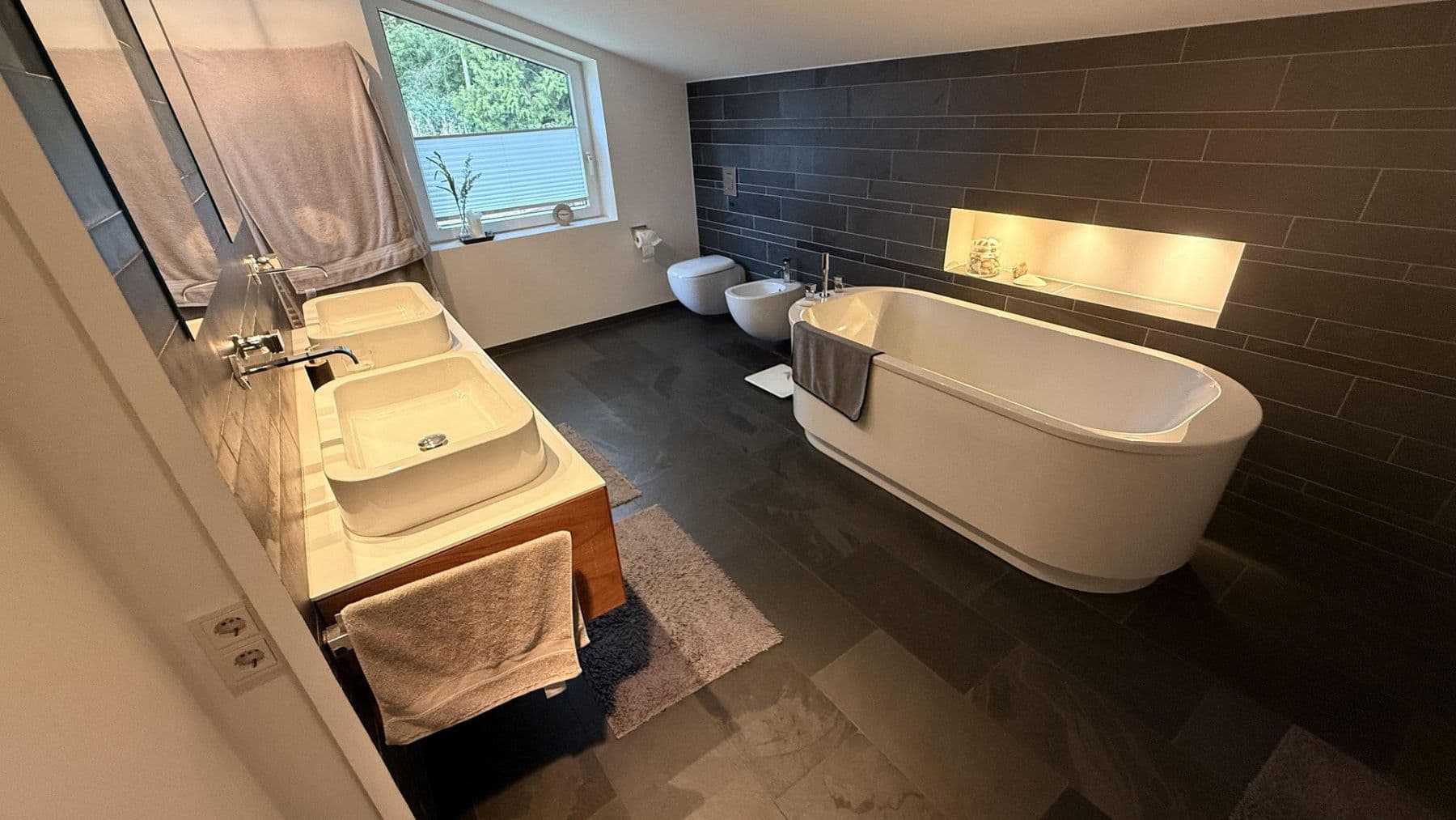 Pronájem domu 200 m², pozemek 1.333 m², Seevetal, Dolní Sasko Pronájem domu 200 m², pozemek 1.333 m², Seevetal, Dolní Sasko