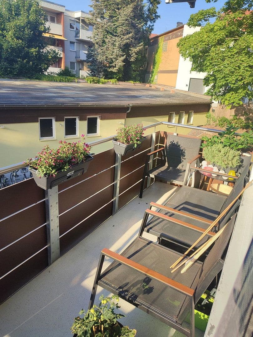 Pronájem bytu 3+1 98 m², Spittlertorgraben 35, Nürnberg, Bavorsko Pronájem bytu 3+1 98 m², Spittlertorgraben 35, Nürnberg, Bavorsko