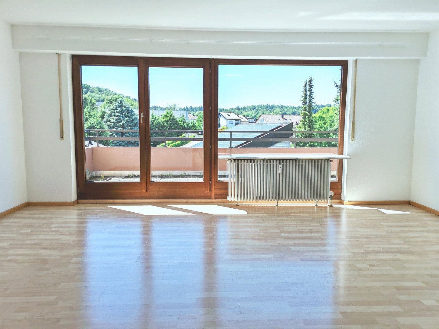 Prodej bytu 3+1 90 m², Tannenweg, Winnenden, Bádensko-Württembersko Prodej bytu 3+1 90 m², Tannenweg, Winnenden, Bádensko-Württembersko