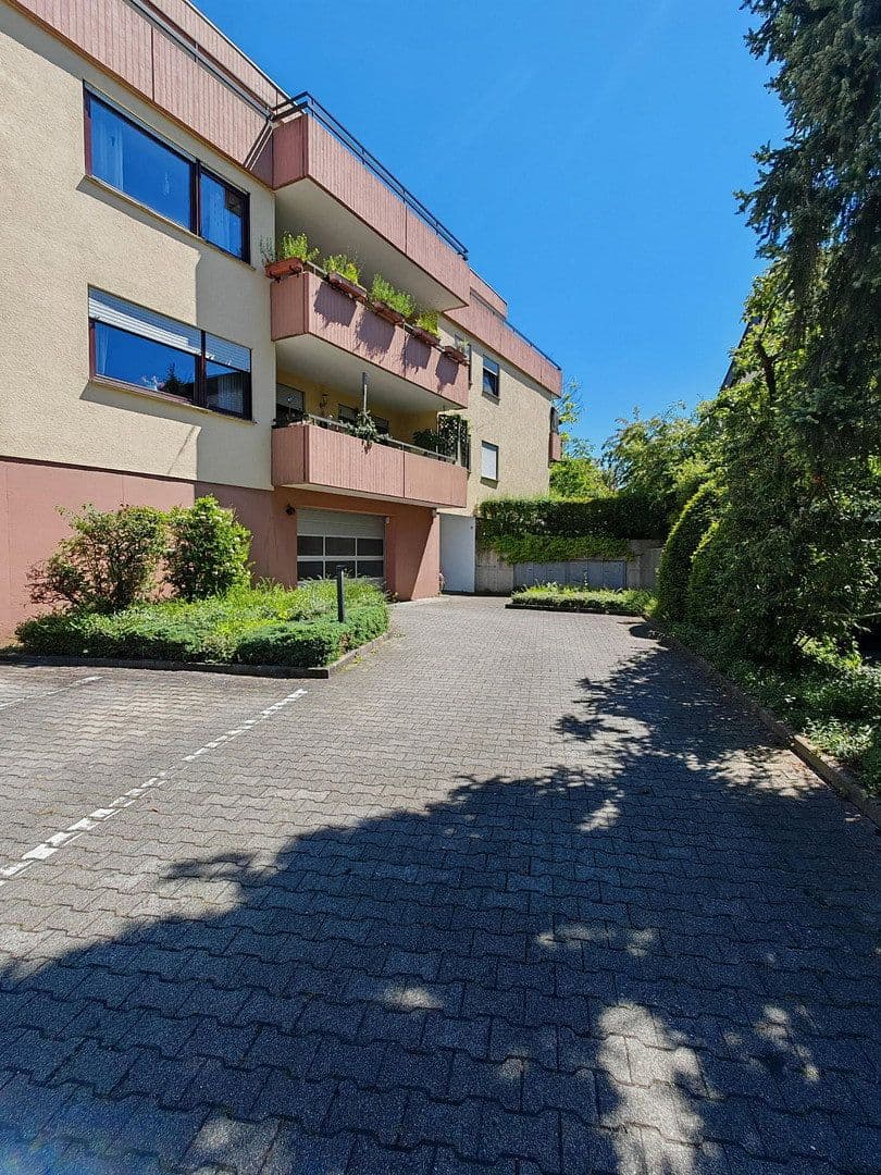 Prodej bytu 3+1 90 m², Tannenweg, Winnenden, Bádensko-Württembersko Prodej bytu 3+1 90 m², Tannenweg, Winnenden, Bádensko-Württembersko