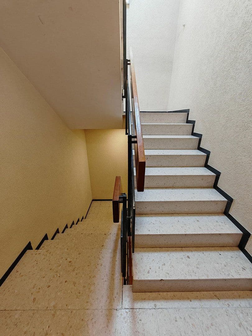 Prodej bytu 3+1 90 m², Tannenweg, Winnenden, Bádensko-Württembersko Prodej bytu 3+1 90 m², Tannenweg, Winnenden, Bádensko-Württembersko