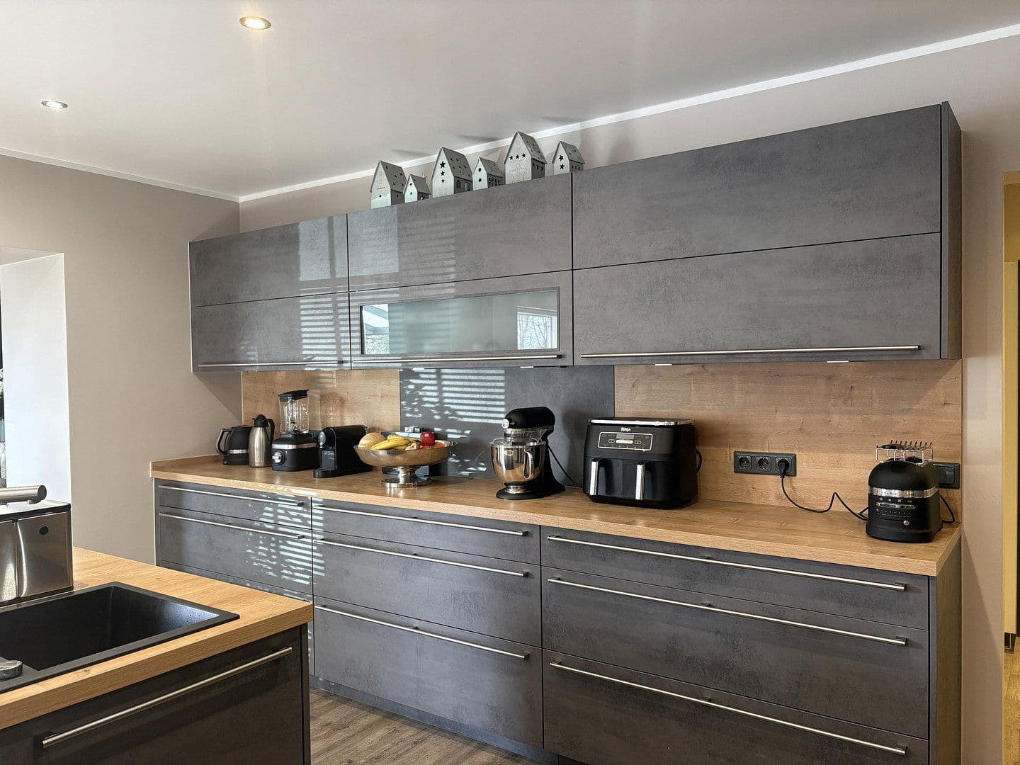 Prodej domu 220 m², pozemek 440 m², Brauereistraße 2, Krummhörn, Dolní Sasko Prodej domu 220 m², pozemek 440 m², Brauereistraße 2, Krummhörn, Dolní Sasko