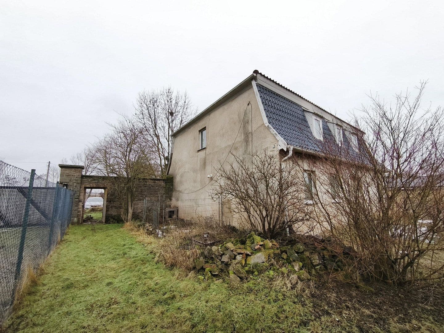Prodej domu 167 m², pozemek 801 m², Gnetsch 5, Bernburg, Sasko-Anhaltsko Prodej domu 167 m², pozemek 801 m², Gnetsch 5, Bernburg, Sasko-Anhaltsko