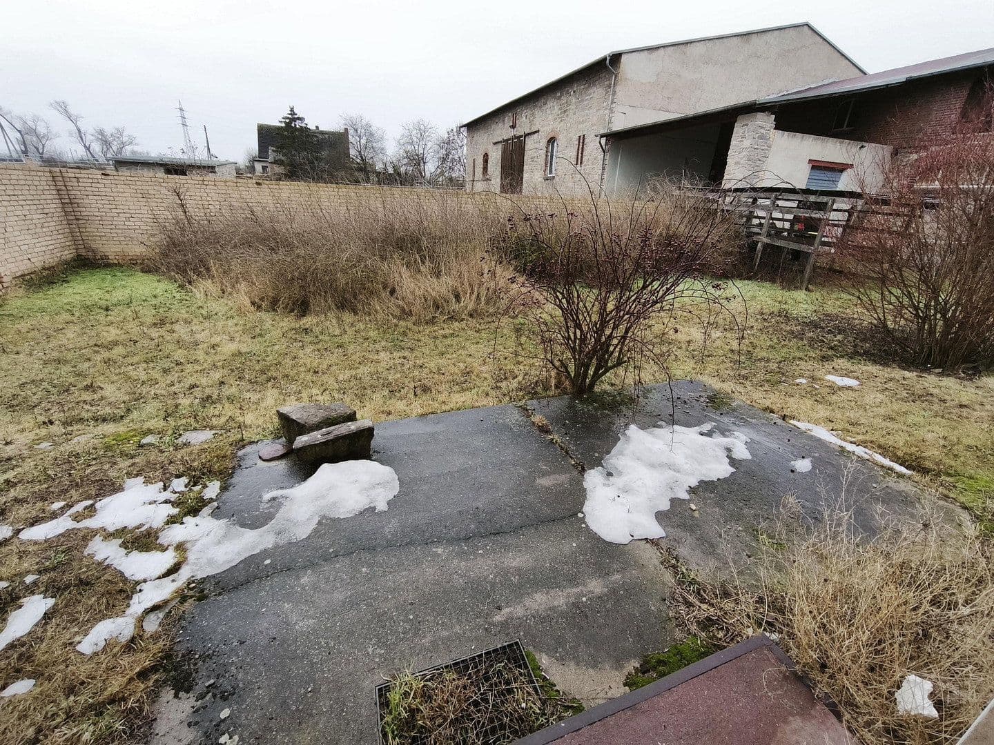 Prodej domu 167 m², pozemek 801 m², Gnetsch 5, Bernburg, Sasko-Anhaltsko Prodej domu 167 m², pozemek 801 m², Gnetsch 5, Bernburg, Sasko-Anhaltsko