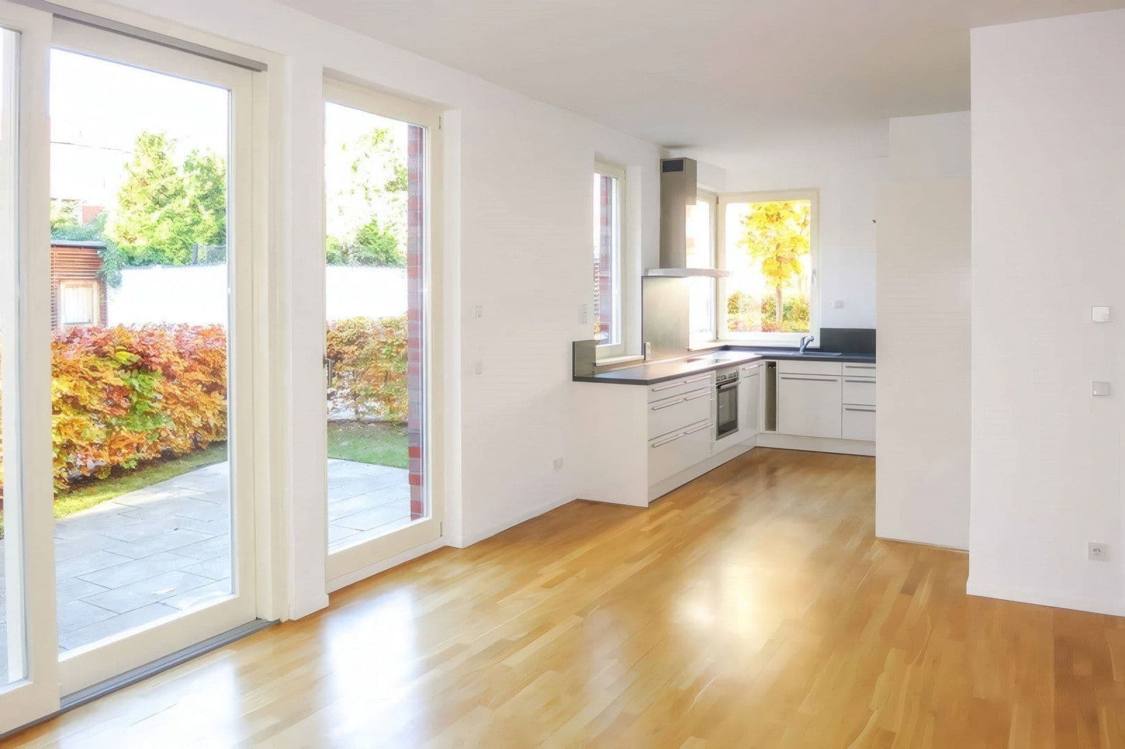 Pronájem bytu 3+1 90 m², Gutenbergstraße 83, Potsdam, Braniborsko Pronájem bytu 3+1 90 m², Gutenbergstraße 83, Potsdam, Braniborsko