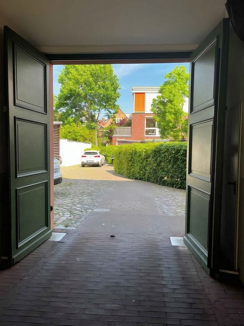 Pronájem bytu 3+1 90 m², Gutenbergstraße 83, Potsdam, Braniborsko Pronájem bytu 3+1 90 m², Gutenbergstraße 83, Potsdam, Braniborsko
