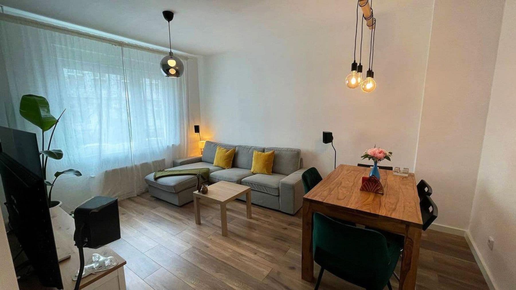 Pronájem bytu 2+1 53 m², Berlin, Berlín Pronájem bytu 2+1 53 m², Berlin, Berlín