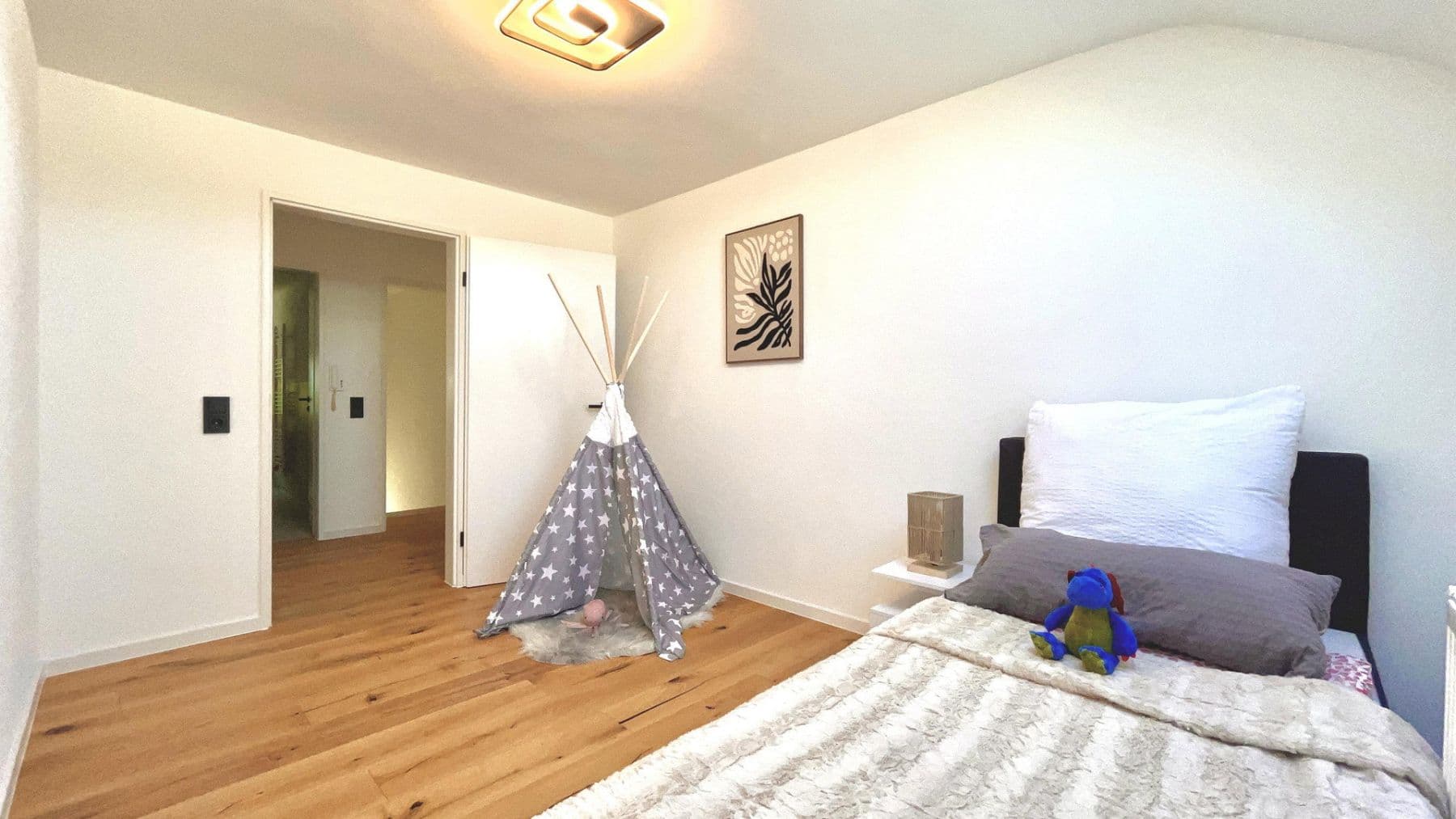 Prodej bytu 4+1 92 m², Bachstraße 51, Weissach, Bádensko-Württembersko Prodej bytu 4+1 92 m², Bachstraße 51, Weissach, Bádensko-Württembersko