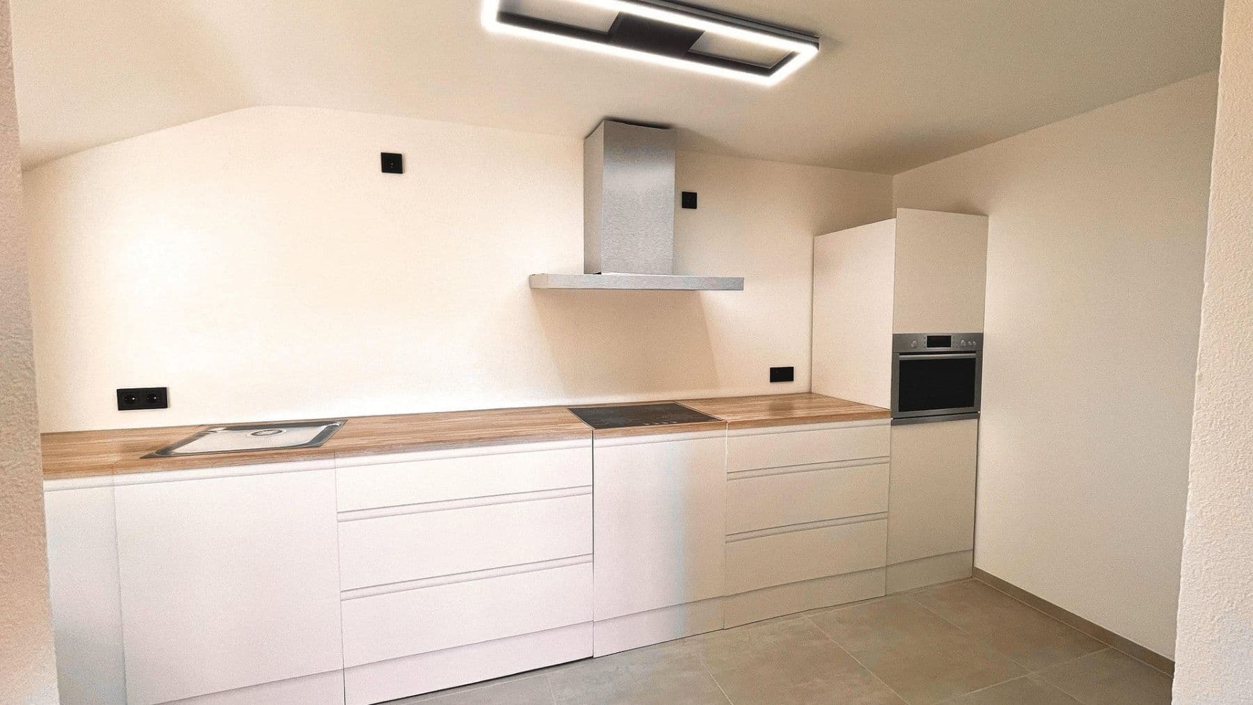 Prodej bytu 4+1 92 m², Bachstraße 51, Weissach, Bádensko-Württembersko Prodej bytu 4+1 92 m², Bachstraße 51, Weissach, Bádensko-Württembersko