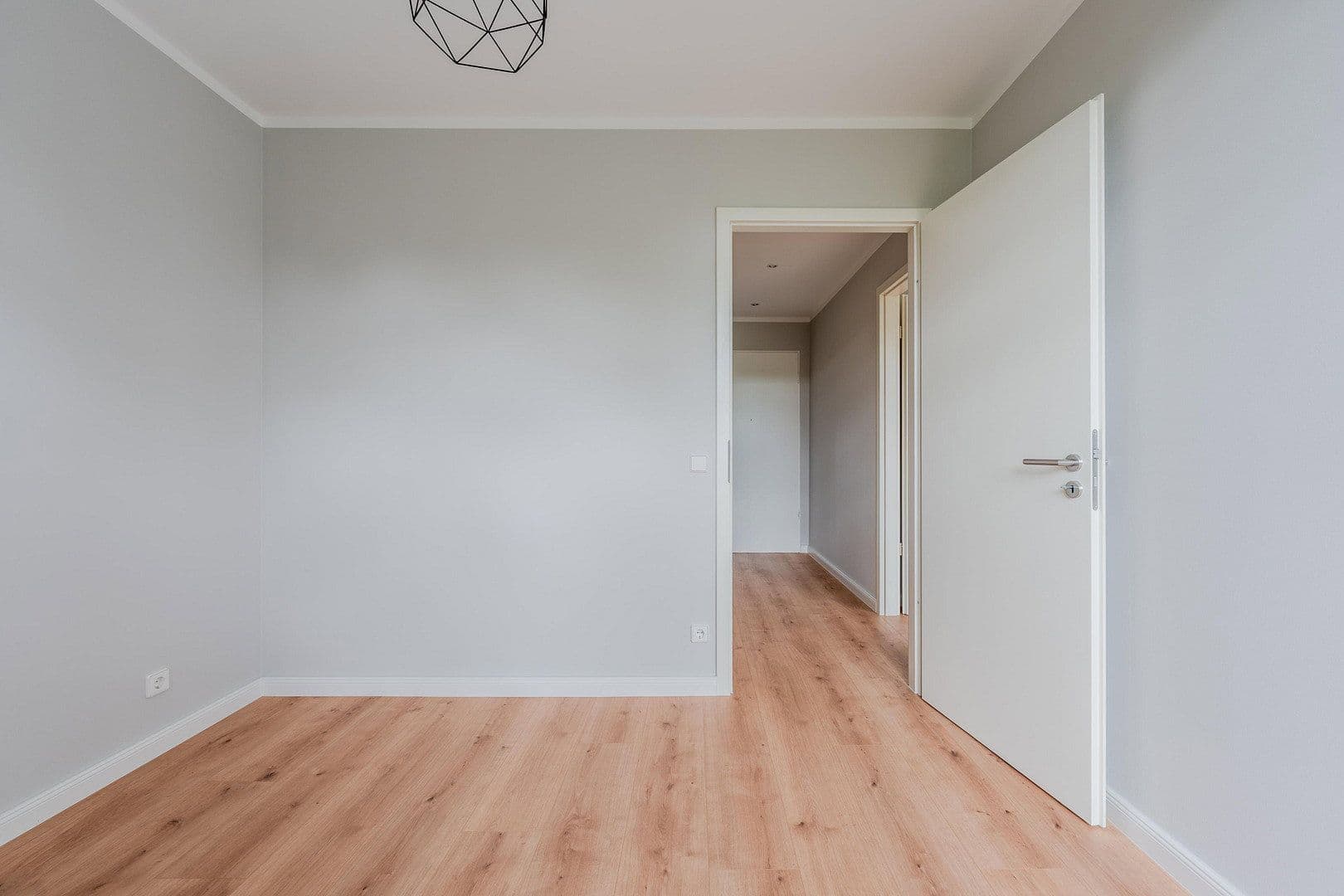 Prodej bytu 2+1 50 m², Torellstraße 3, Berlin, Berlín Prodej bytu 2+1 50 m², Torellstraße 3, Berlin, Berlín