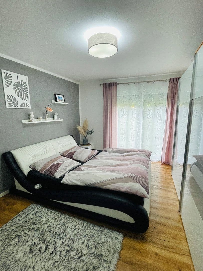 Prodej bytu 3+1 97 m², Pforzheim, Bádensko-Württembersko Prodej bytu 3+1 97 m², Pforzheim, Bádensko-Württembersko