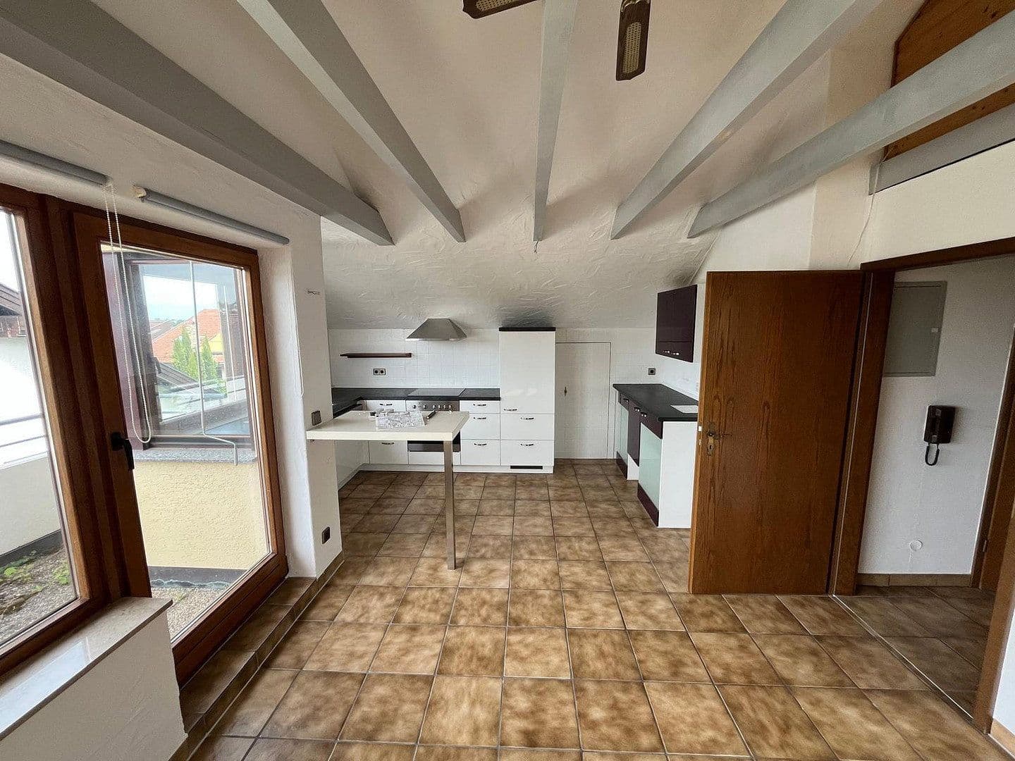 Prodej domu 300 m², pozemek 514 m², Schwaikheim, Bádensko-Württembersko Prodej domu 300 m², pozemek 514 m², Schwaikheim, Bádensko-Württembersko