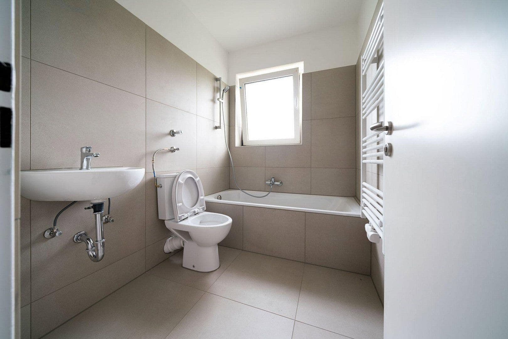 Prodej domu 626 m², pozemek 1.425 m², Hamm, Severní Porýní-Vestfálsko Prodej domu 626 m², pozemek 1.425 m², Hamm, Severní Porýní-Vestfálsko