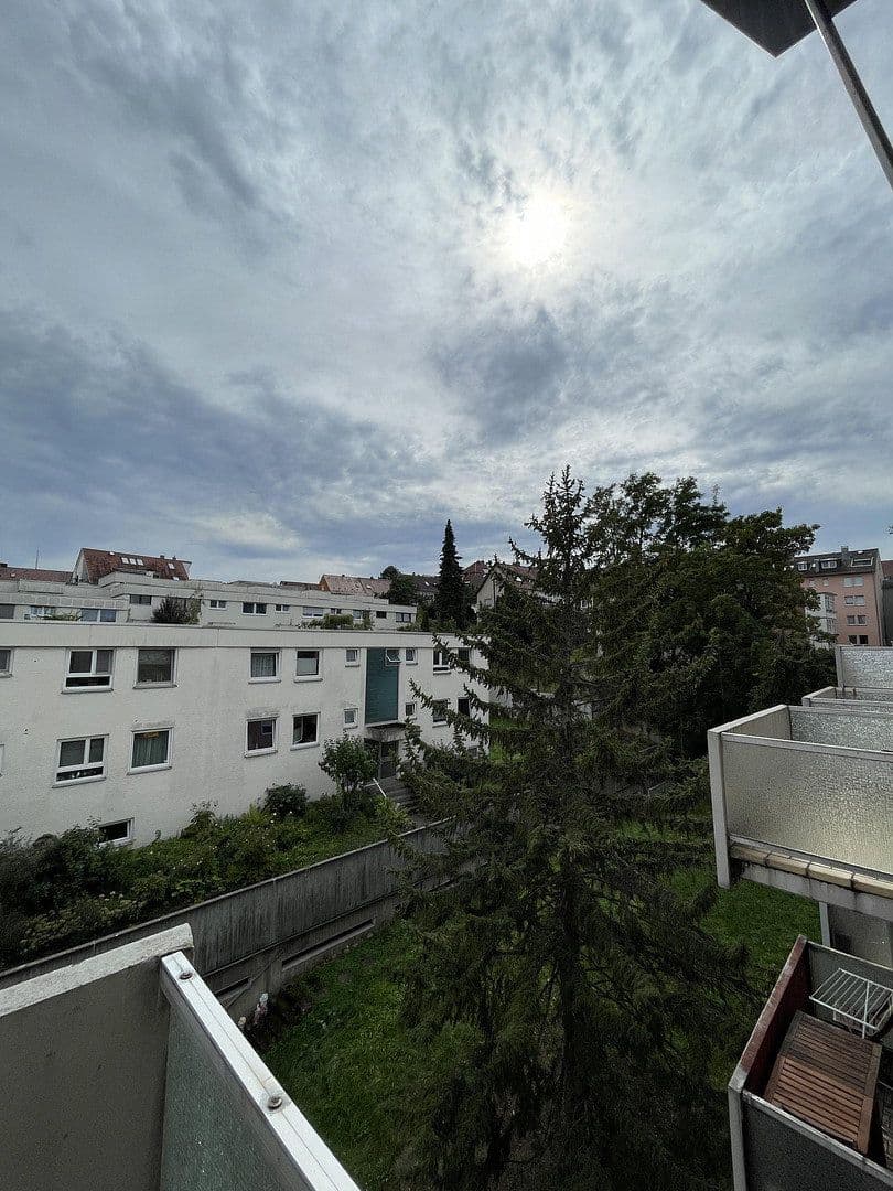 Pronájem bytu 1+1 35 m², Haußmannstr. 146B, Stuttgart, Bádensko-Württembersko Pronájem bytu 1+1 35 m², Haußmannstr. 146B, Stuttgart, Bádensko-Württembersko
