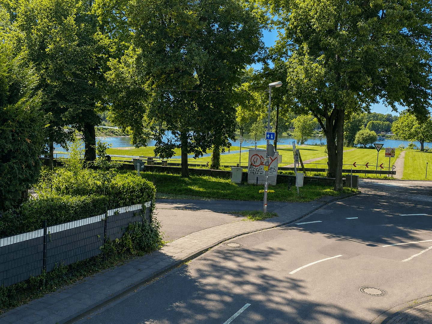 Prodej bytu 2+1 41 m², Köln, Severní Porýní-Vestfálsko Prodej bytu 2+1 41 m², Köln, Severní Porýní-Vestfálsko