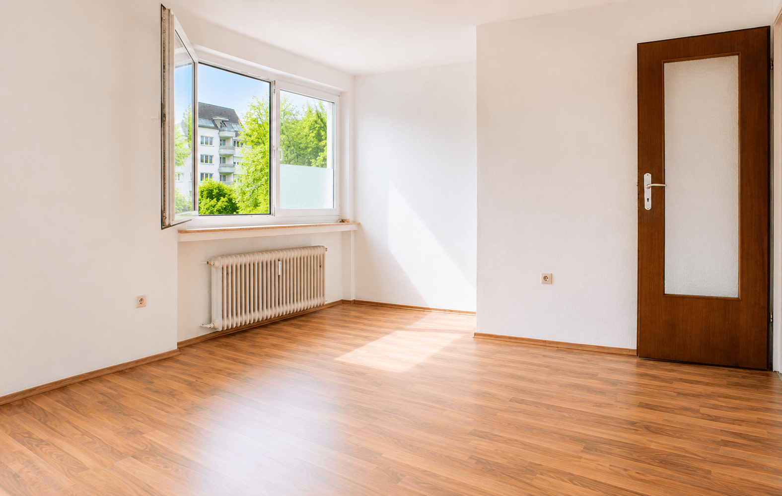 Prodej bytu 2+1 41 m², Köln, Severní Porýní-Vestfálsko Prodej bytu 2+1 41 m², Köln, Severní Porýní-Vestfálsko