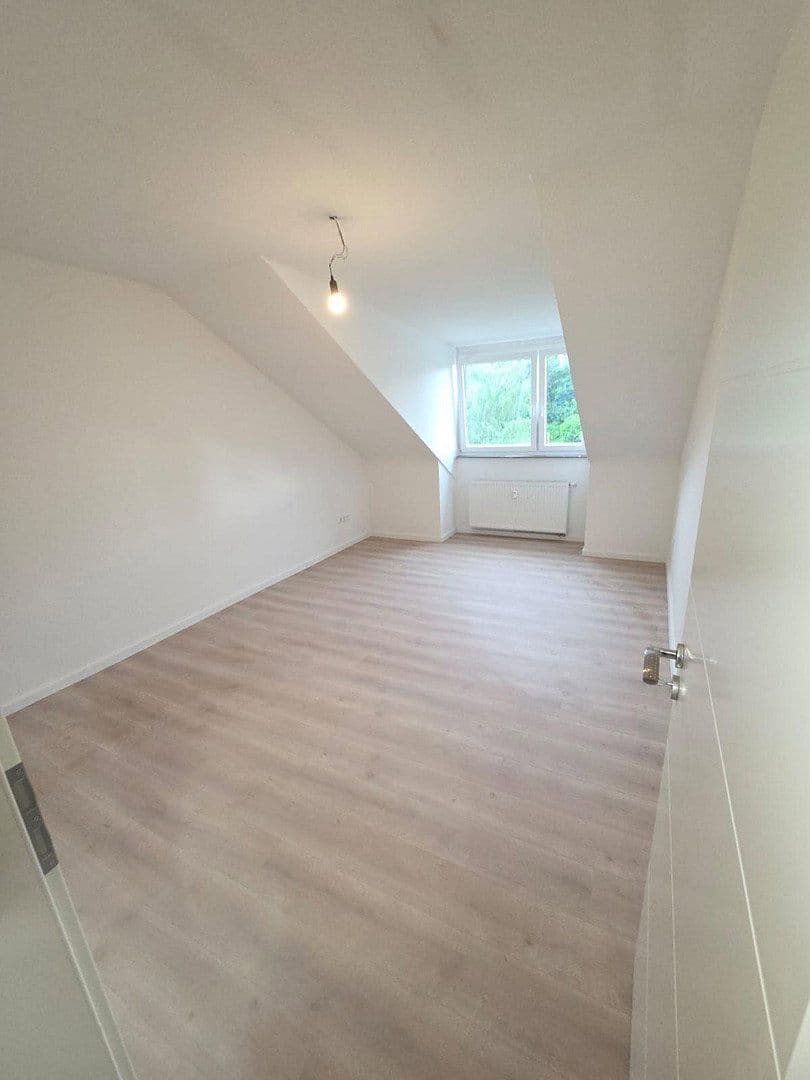 Pronájem bytu 2+1 45 m², Am Geisbusch 12, Duisburg, Severní Porýní-Vestfálsko Pronájem bytu 2+1 45 m², Am Geisbusch 12, Duisburg, Severní Porýní-Vestfálsko