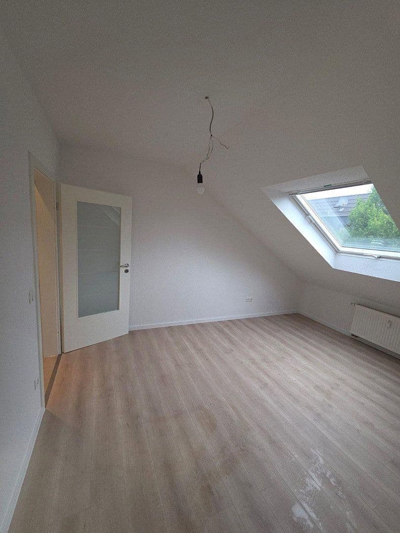 Pronájem bytu 2+1 45 m², Am Geisbusch 12, Duisburg, Severní Porýní-Vestfálsko Pronájem bytu 2+1 45 m², Am Geisbusch 12, Duisburg, Severní Porýní-Vestfálsko