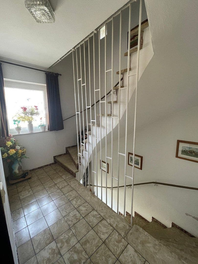 Prodej domu 145 m², pozemek 600 m², Detmold, Severní Porýní-Vestfálsko Prodej domu 145 m², pozemek 600 m², Detmold, Severní Porýní-Vestfálsko
