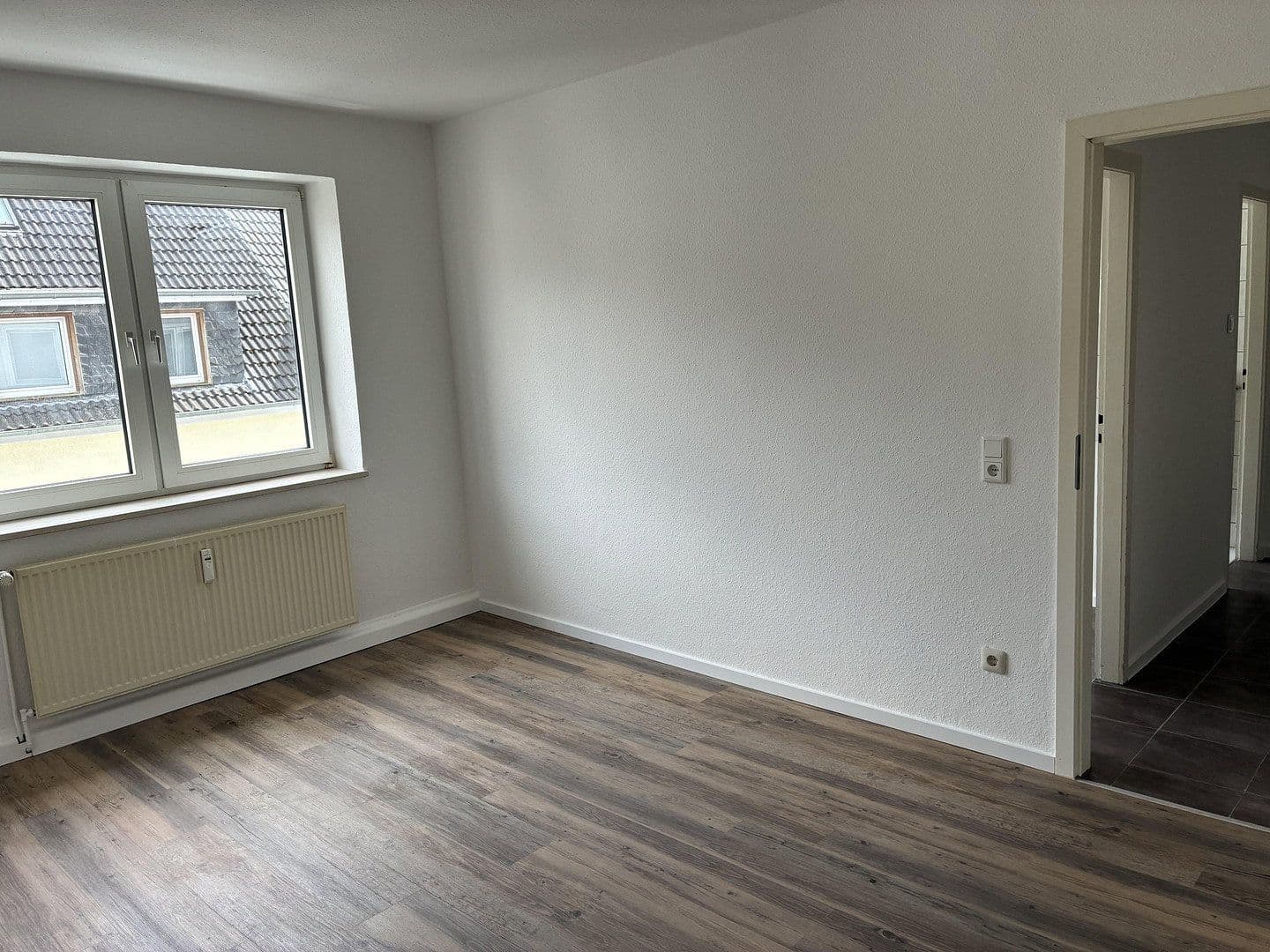 Pronájem bytu 2+1 47 m², Emilstr.7, Wuppertal, Severní Porýní-Vestfálsko Pronájem bytu 2+1 47 m², Emilstr.7, Wuppertal, Severní Porýní-Vestfálsko