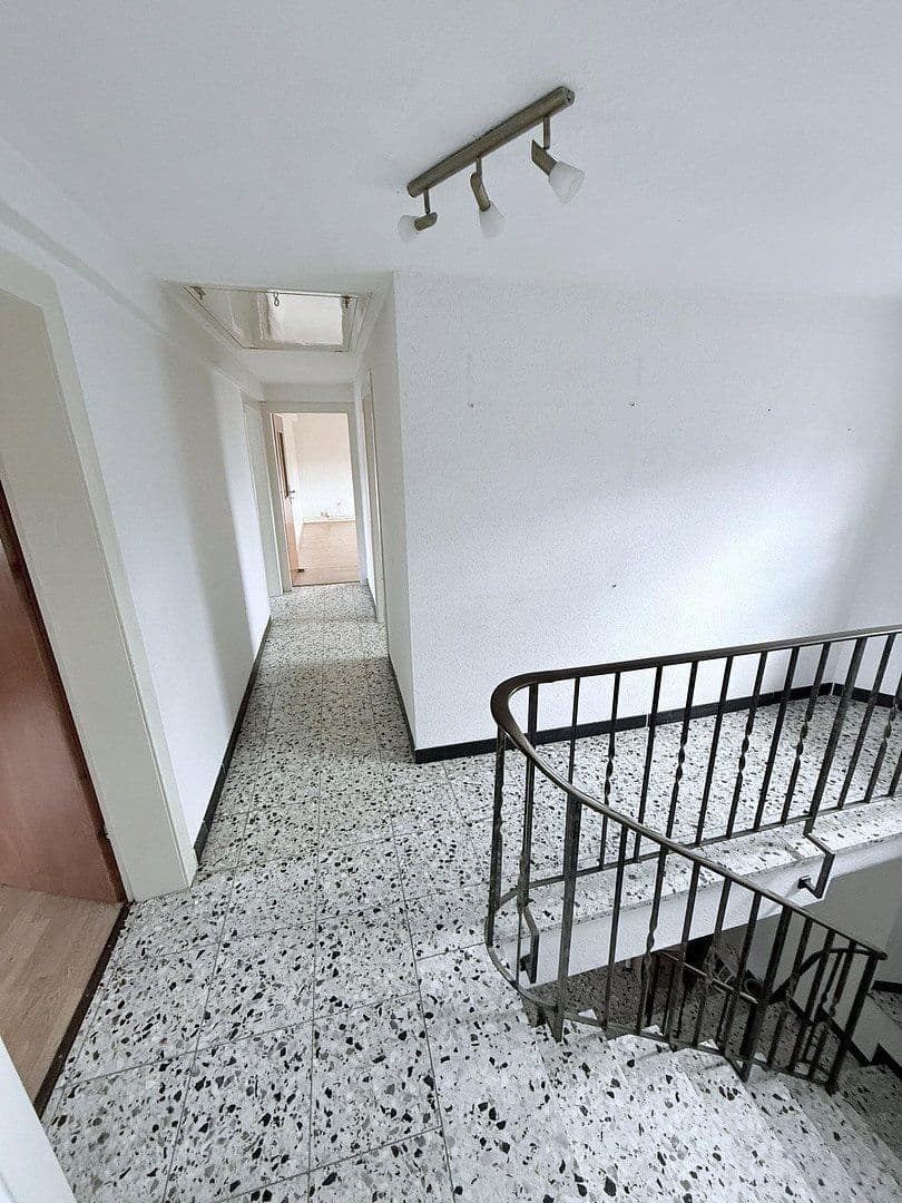 Prodej domu 145 m², pozemek 1.020 m², Erkelenz, Severní Porýní-Vestfálsko Prodej domu 145 m², pozemek 1.020 m², Erkelenz, Severní Porýní-Vestfálsko