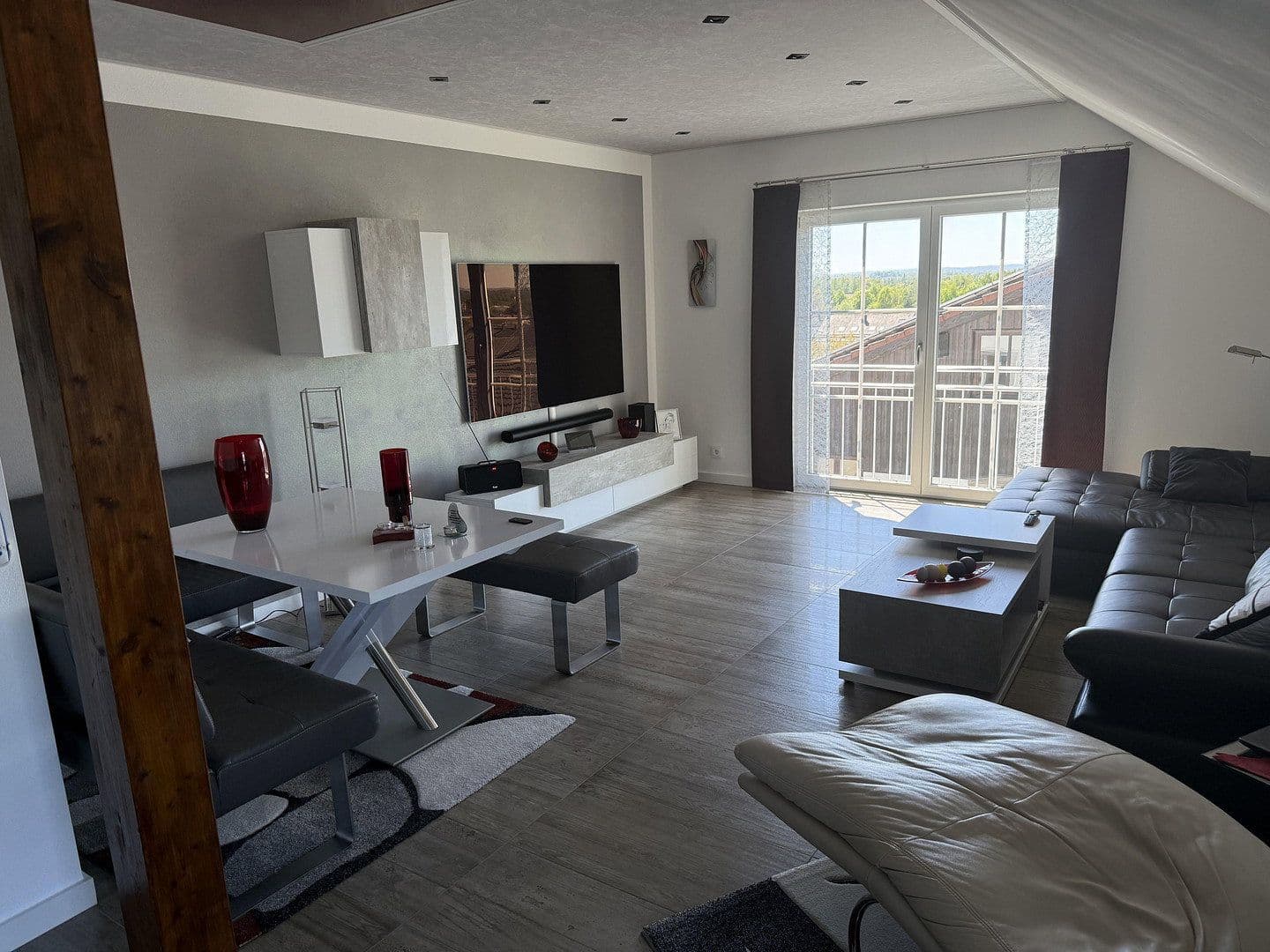 Prodej bytu 3+1 100 m², Hengersberg, Bavorsko Prodej bytu 3+1 100 m², Hengersberg, Bavorsko