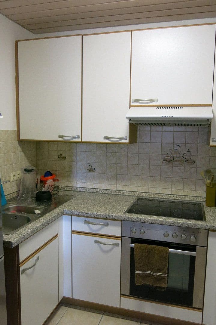 Pronájem bytu 2+1 60 m², Zell unter Aichelberg, Bádensko-Württembersko Pronájem bytu 2+1 60 m², Zell unter Aichelberg, Bádensko-Württembersko