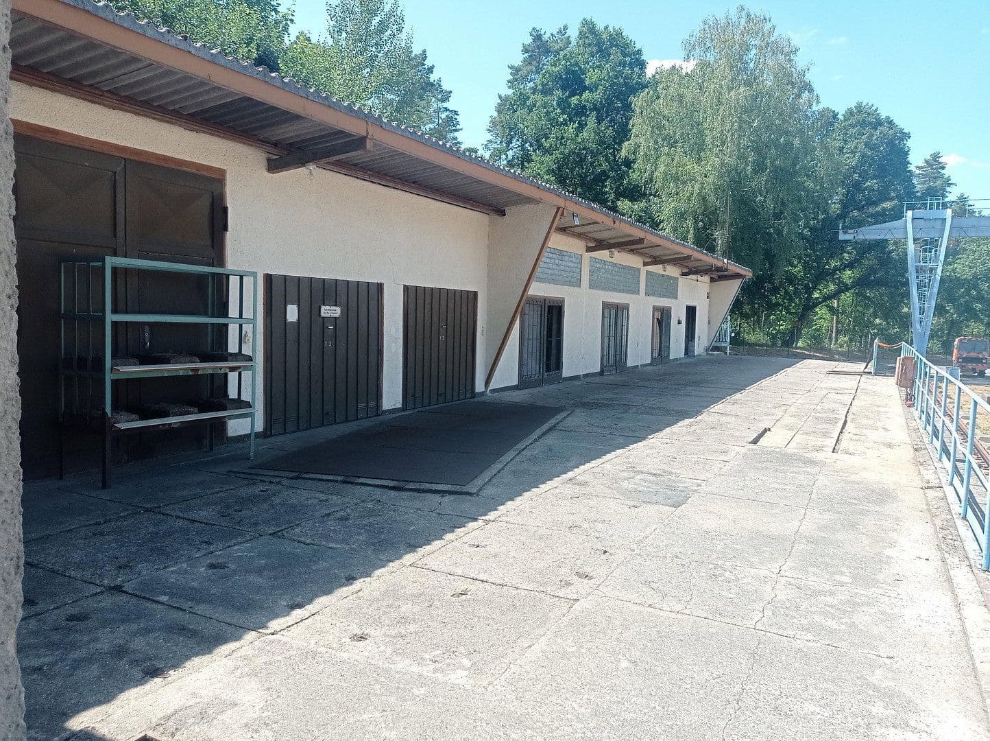Pronájem nebytového prostoru 9.536 m², Nízké, Sasko Pronájem nebytového prostoru 9.536 m², Nízké, Sasko