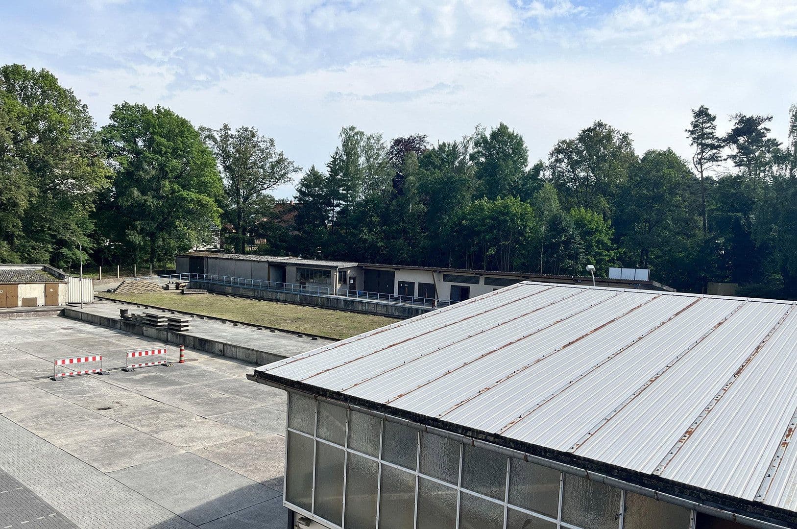 Pronájem nebytového prostoru 9.536 m², Nízké, Sasko Pronájem nebytového prostoru 9.536 m², Nízké, Sasko