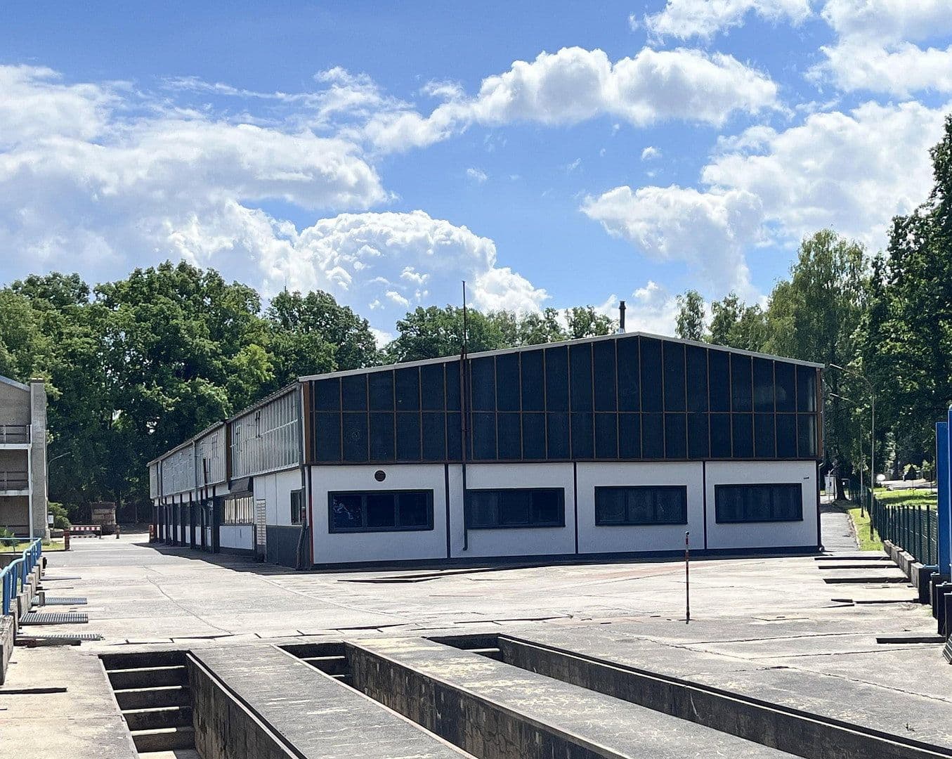 Pronájem nebytového prostoru 9.536 m², Nízké, Sasko Pronájem nebytového prostoru 9.536 m², Nízké, Sasko