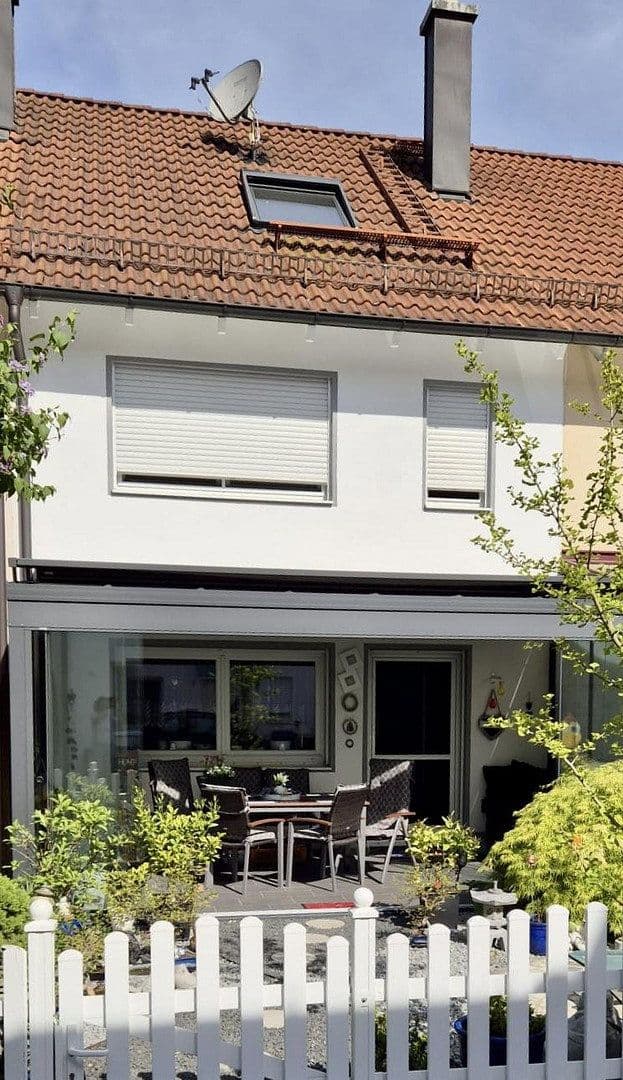 Prodej domu 128 m², pozemek 132 m², Landshut, Bavorsko Prodej domu 128 m², pozemek 132 m², Landshut, Bavorsko