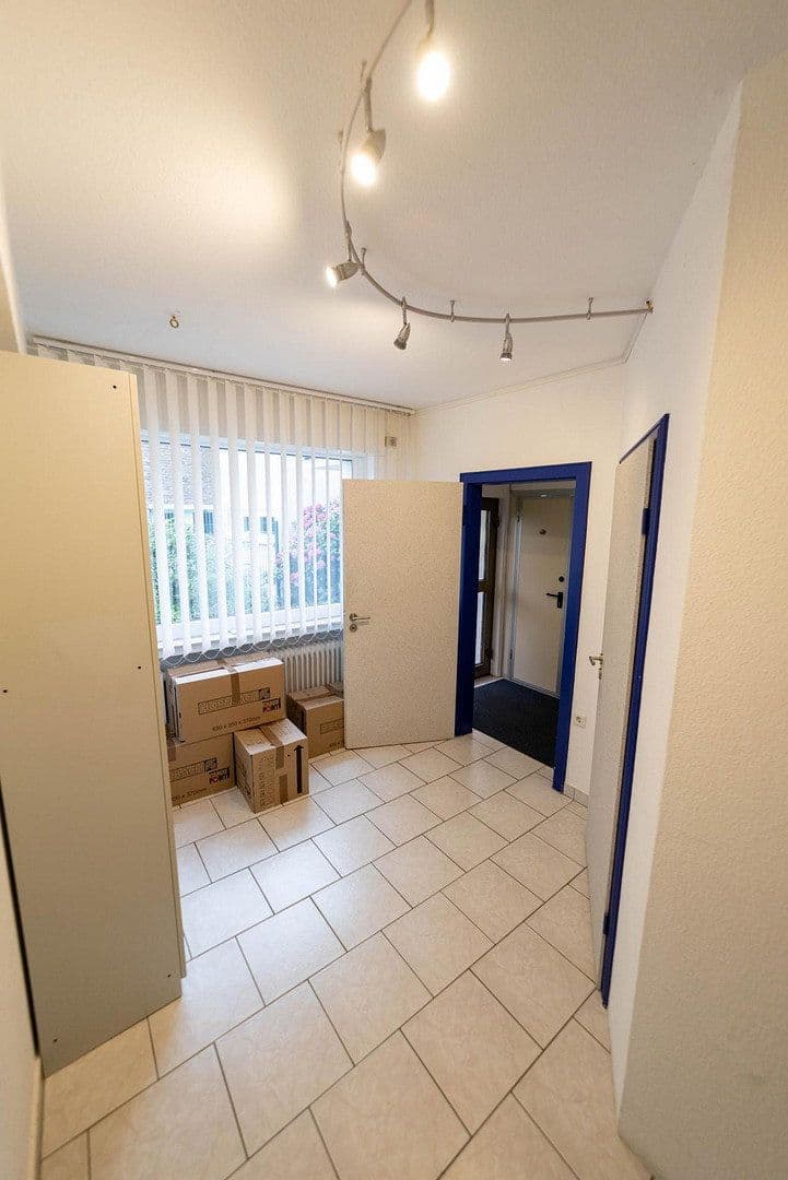 Prodej domu 320 m², pozemek 522 m², Remscheid, Severní Porýní-Vestfálsko Prodej domu 320 m², pozemek 522 m², Remscheid, Severní Porýní-Vestfálsko