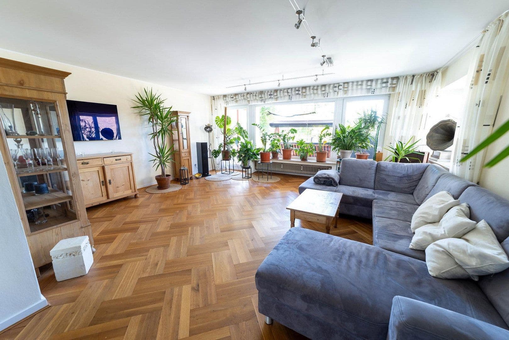 Prodej domu 320 m², pozemek 522 m², Remscheid, Severní Porýní-Vestfálsko Prodej domu 320 m², pozemek 522 m², Remscheid, Severní Porýní-Vestfálsko