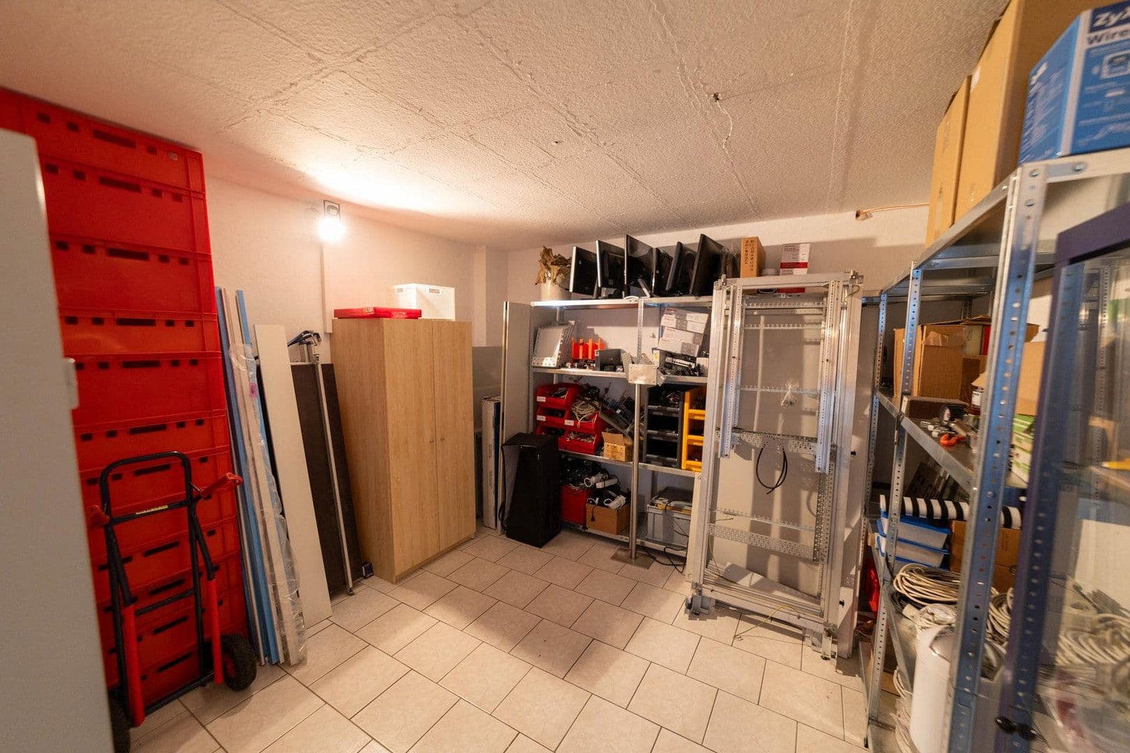 Prodej domu 320 m², pozemek 522 m², Remscheid, Severní Porýní-Vestfálsko Prodej domu 320 m², pozemek 522 m², Remscheid, Severní Porýní-Vestfálsko
