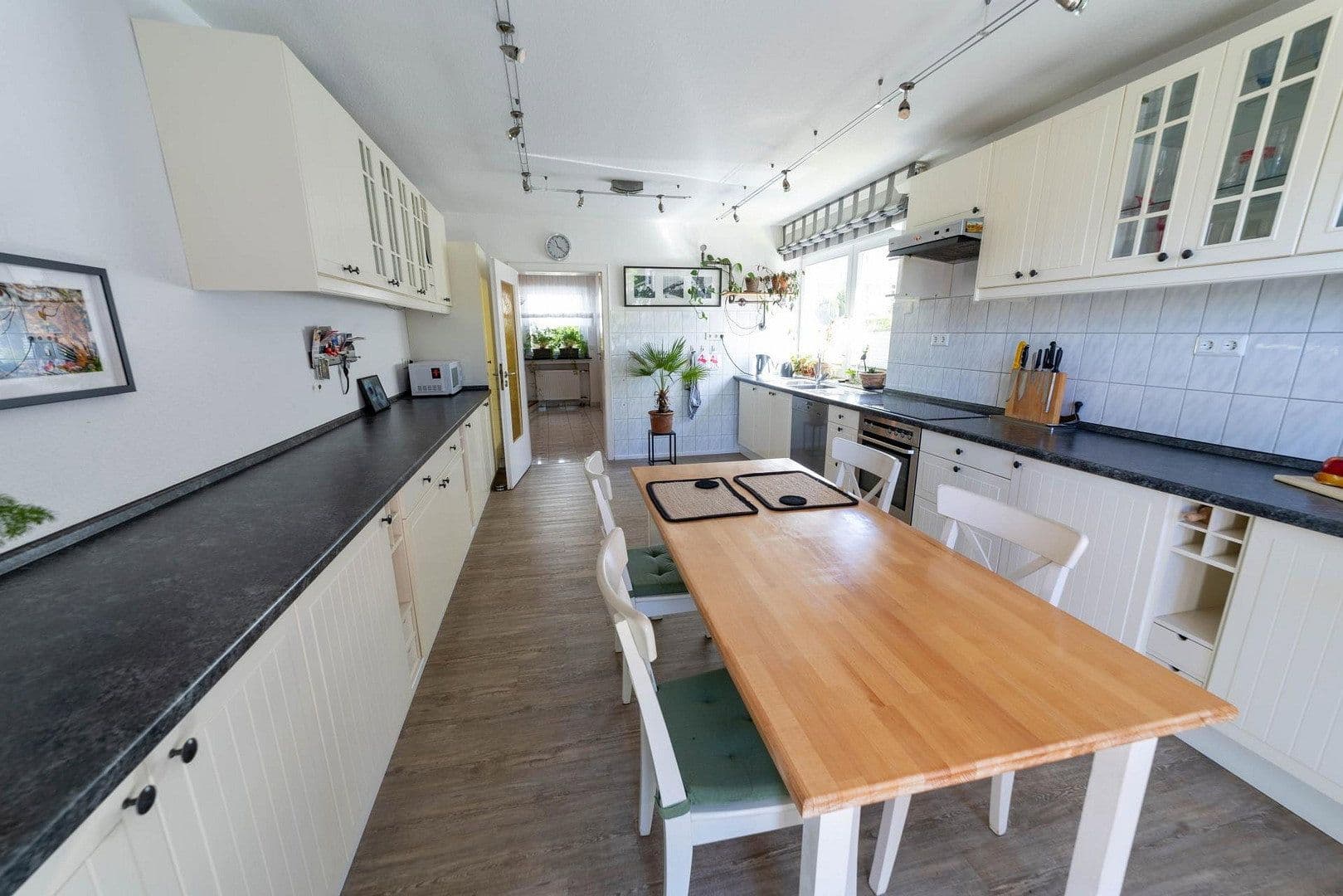 Prodej domu 320 m², pozemek 522 m², Remscheid, Severní Porýní-Vestfálsko Prodej domu 320 m², pozemek 522 m², Remscheid, Severní Porýní-Vestfálsko