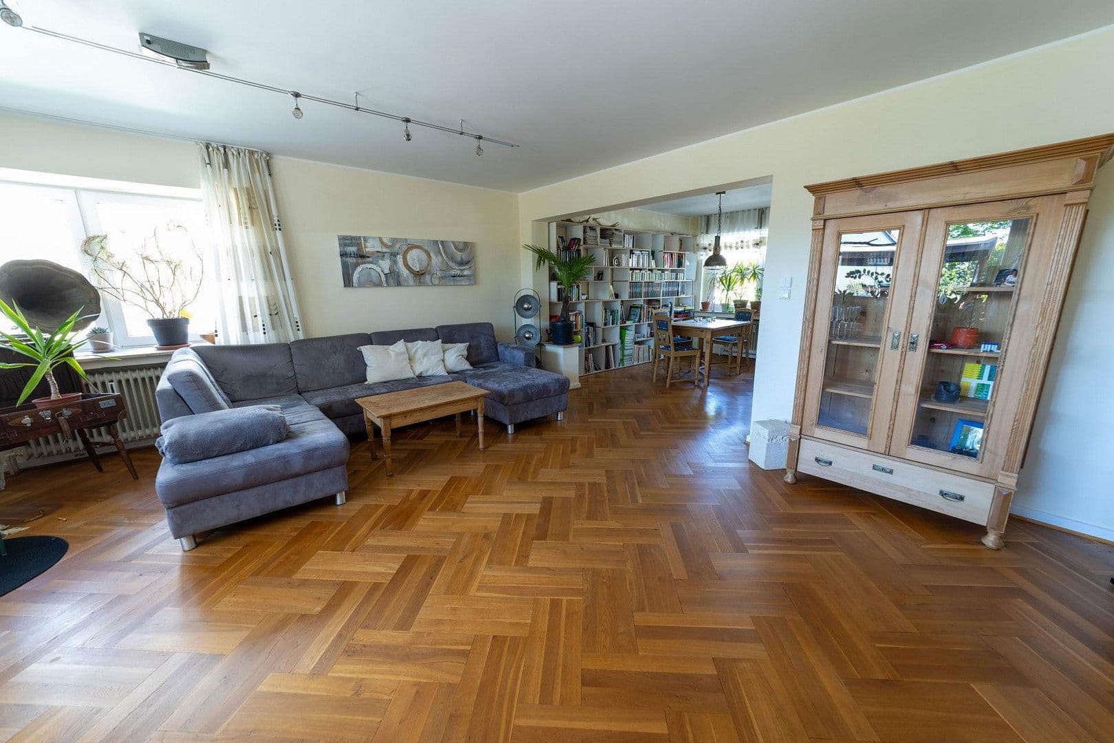 Prodej domu 320 m², pozemek 522 m², Remscheid, Severní Porýní-Vestfálsko Prodej domu 320 m², pozemek 522 m², Remscheid, Severní Porýní-Vestfálsko