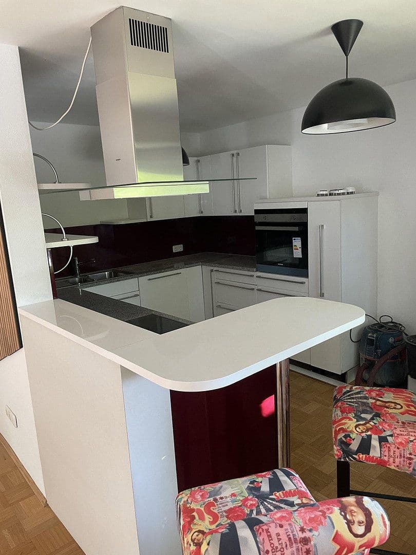 Pronájem bytu 157 m², Richard-Strauss-Straße 1, Pullach im Isartal, Bavorsko Pronájem bytu 157 m², Richard-Strauss-Straße 1, Pullach im Isartal, Bavorsko