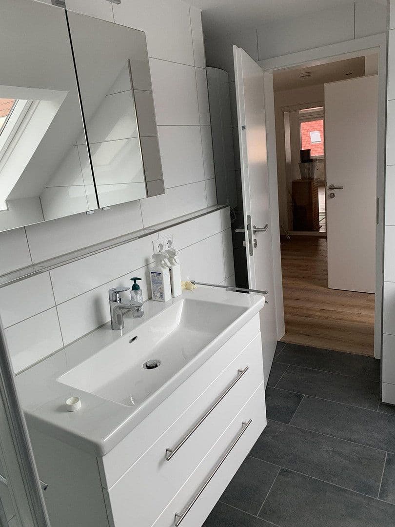 Prodej bytu 4+1 118 m², Eningen unter Achalm, Bádensko-Württembersko Prodej bytu 4+1 118 m², Eningen unter Achalm, Bádensko-Württembersko