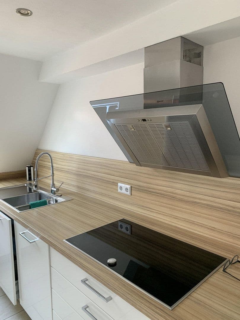 Prodej bytu 4+1 118 m², Eningen unter Achalm, Bádensko-Württembersko Prodej bytu 4+1 118 m², Eningen unter Achalm, Bádensko-Württembersko