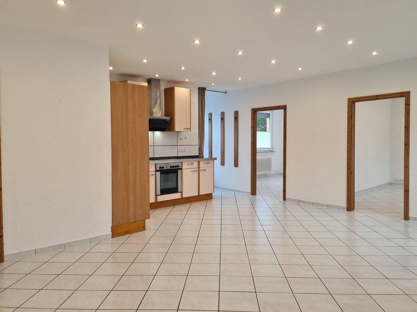 Pronájem bytu 3+1 78 m², Fellbach, Bádensko-Württembersko Pronájem bytu 3+1 78 m², Fellbach, Bádensko-Württembersko