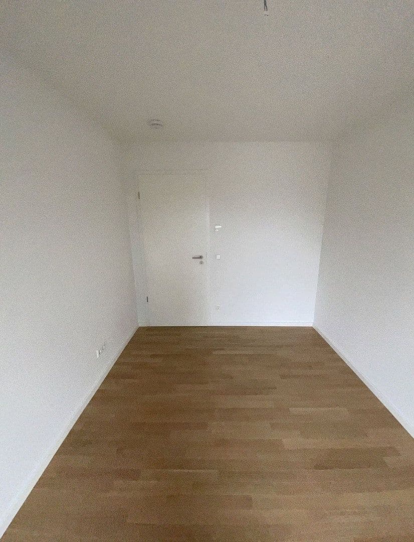 Pronájem bytu 3+1 80 m², Bahnhofstraße 2b, Bad Schönborn, Bádensko-Württembersko Pronájem bytu 3+1 80 m², Bahnhofstraße 2b, Bad Schönborn, Bádensko-Württembersko