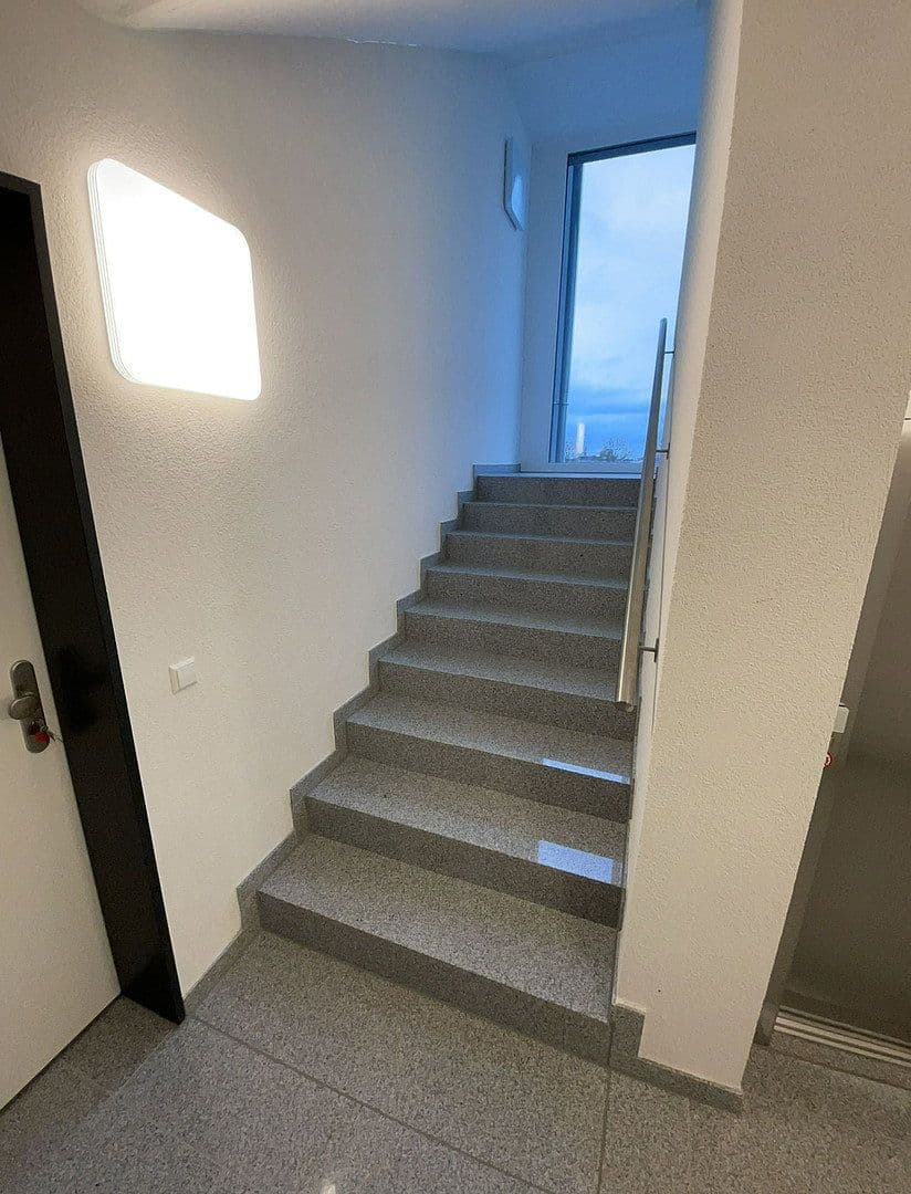 Pronájem bytu 3+1 80 m², Bahnhofstraße 2b, Bad Schönborn, Bádensko-Württembersko Pronájem bytu 3+1 80 m², Bahnhofstraße 2b, Bad Schönborn, Bádensko-Württembersko