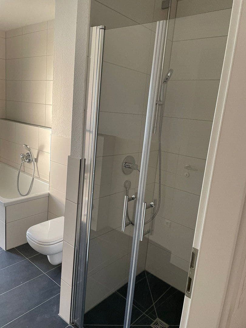 Pronájem bytu 3+1 80 m², Bahnhofstraße 2b, Bad Schönborn, Bádensko-Württembersko Pronájem bytu 3+1 80 m², Bahnhofstraße 2b, Bad Schönborn, Bádensko-Württembersko