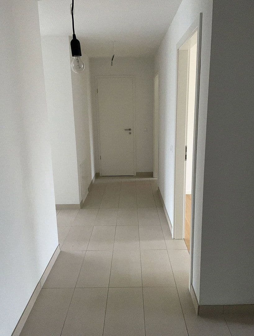 Pronájem bytu 3+1 80 m², Bahnhofstraße 2b, Bad Schönborn, Bádensko-Württembersko Pronájem bytu 3+1 80 m², Bahnhofstraße 2b, Bad Schönborn, Bádensko-Württembersko
