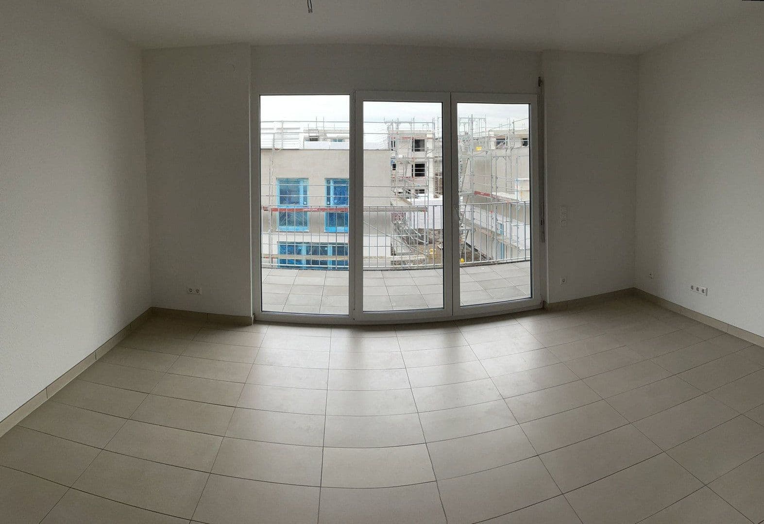 Pronájem bytu 3+1 80 m², Bahnhofstraße 2b, Bad Schönborn, Bádensko-Württembersko Pronájem bytu 3+1 80 m², Bahnhofstraße 2b, Bad Schönborn, Bádensko-Württembersko