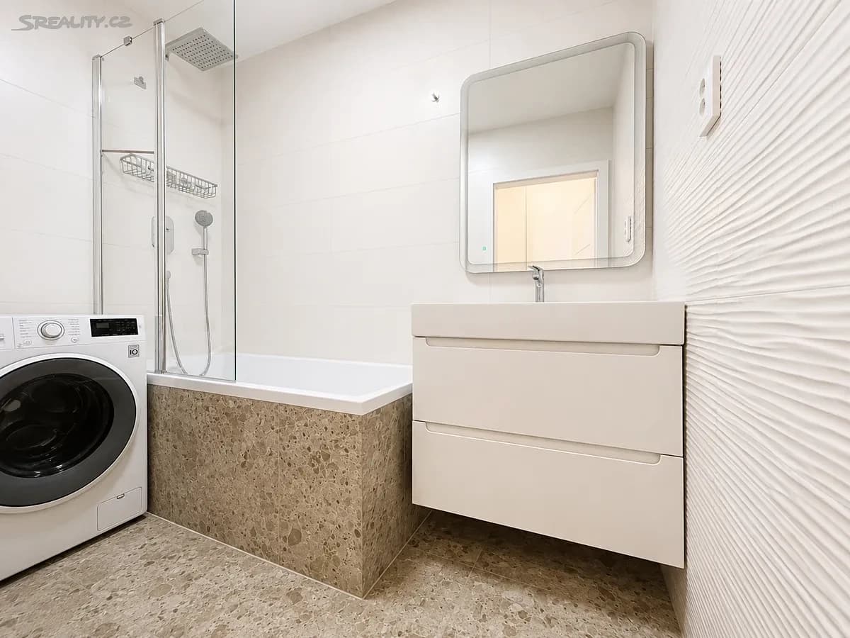 Pronájem bytu 3+kk 65 m², Slévačská, Praha, Praha Pronájem bytu 3+kk 65 m², Slévačská, Praha, Praha