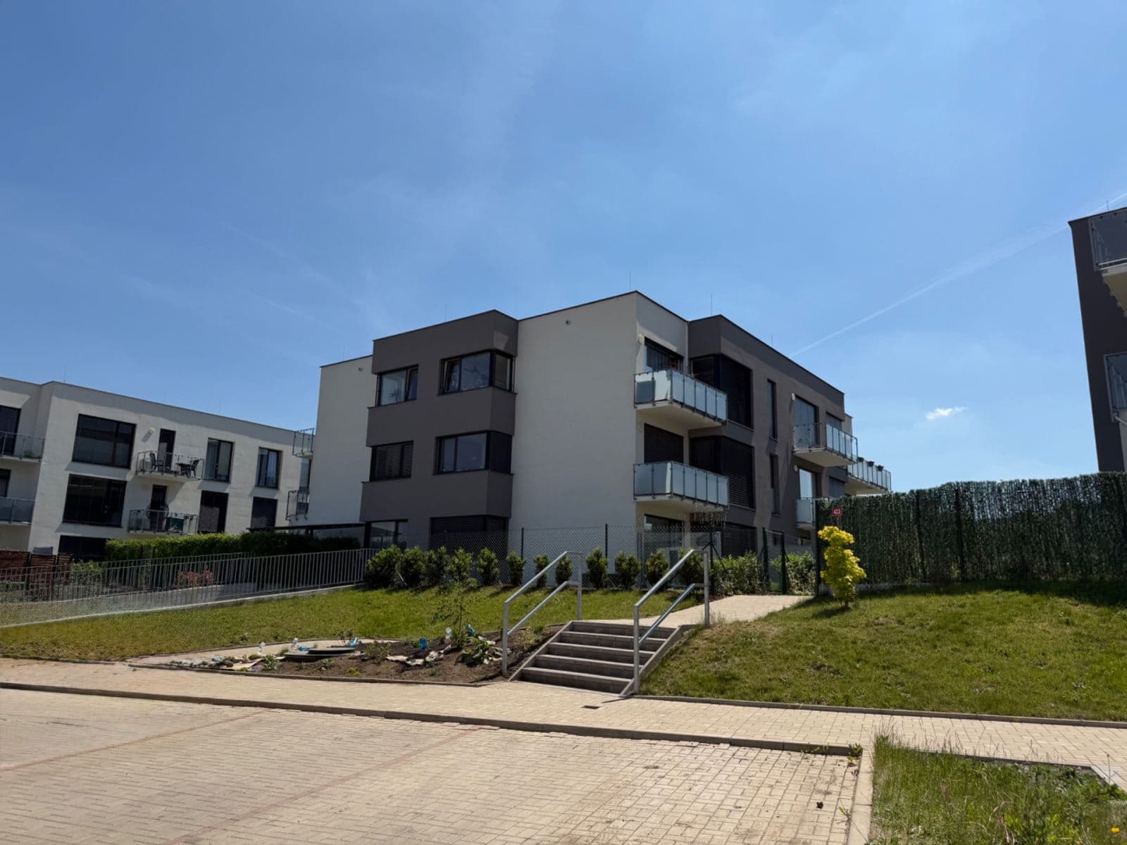 Pronájem bytu 2+kk 60 m², Emy Destinové, Jinočany, Středočeský kraj Pronájem bytu 2+kk 60 m², Emy Destinové, Jinočany, Středočeský kraj