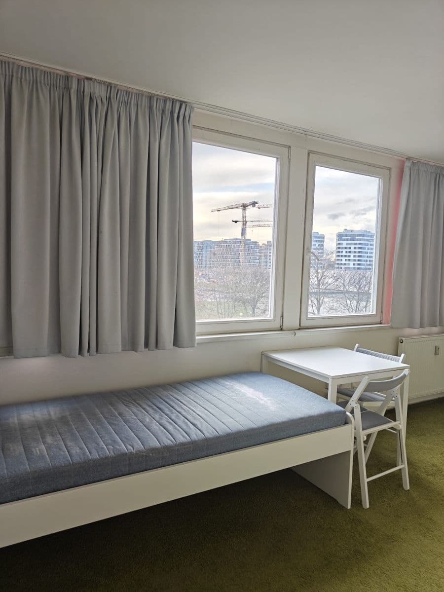 Pronájem bytu 1+kk 16 m², Molákova, Praha, Praha Pronájem bytu 1+kk 16 m², Molákova, Praha, Praha